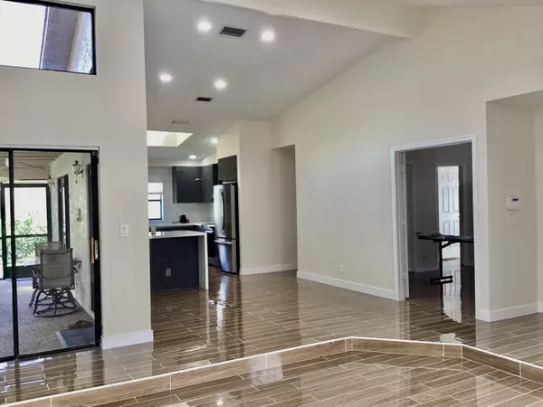 Boca Raton, FL 33433,8895 Old Pine RD 4