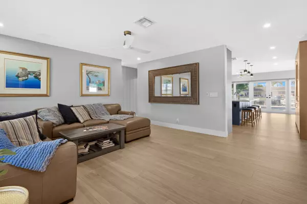 Pompano Beach, FL 33060,291 SE 5th AVE