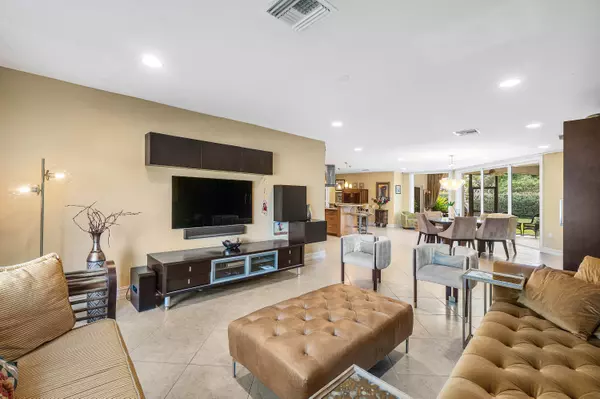 Boca Raton, FL 33434,3509 NW 26th CT