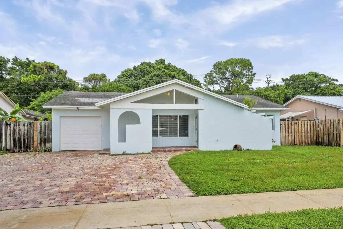 Boca Raton, FL 33433,22672 SW 54th AVE