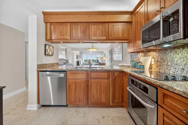 Jupiter, FL 33477,401 Ocean Bluffs BLVD 205