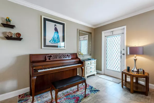 Delray Beach, FL 33446,38 Waterford B