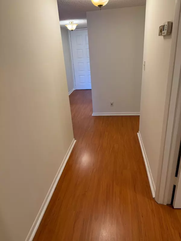 North Lauderdale, FL 33068,8030 Hampton BLVD 414