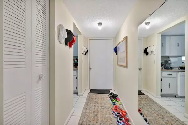Jupiter, FL 33469,18081 SE Country Club DR 24-237