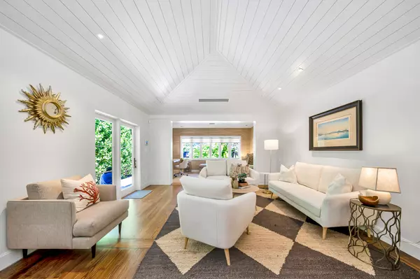 West Palm Beach, FL 33401,300 Barcelona RD