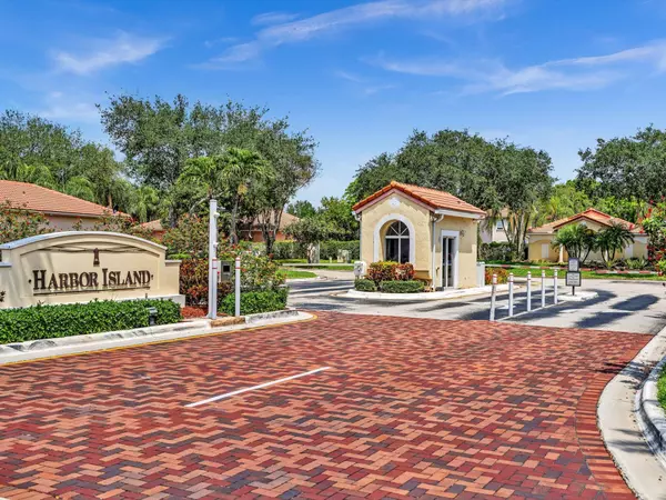 Coral Springs, FL 33067,6264 NW 38th DR