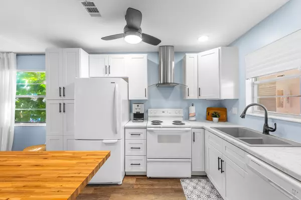 Stuart, FL 34996,2600 SE Ocean BLVD Ee14