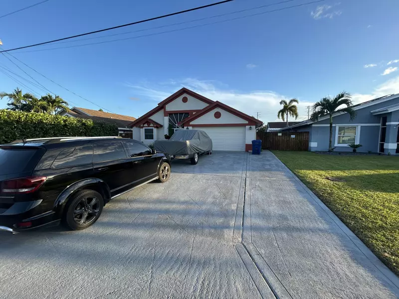 6334 Foster ST, Jupiter, FL 33458