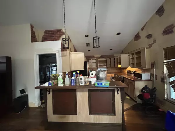 Jupiter, FL 33458,6334 Foster ST