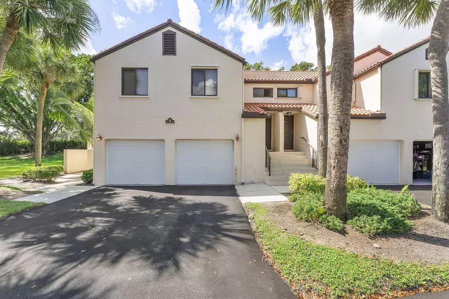 5 Via De Casas Sur 201, Boynton Beach, FL 33426