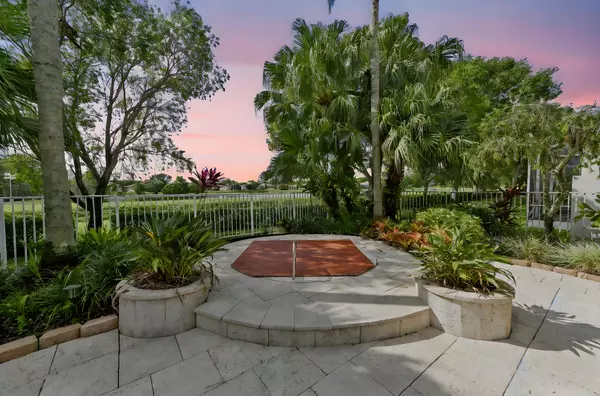 Lake Worth, FL 33467,9600 Taormina ST