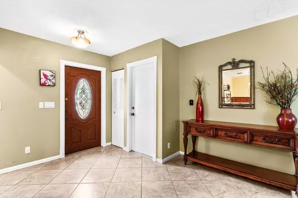 3709 Hertford CT, Greenacres, FL 33463
