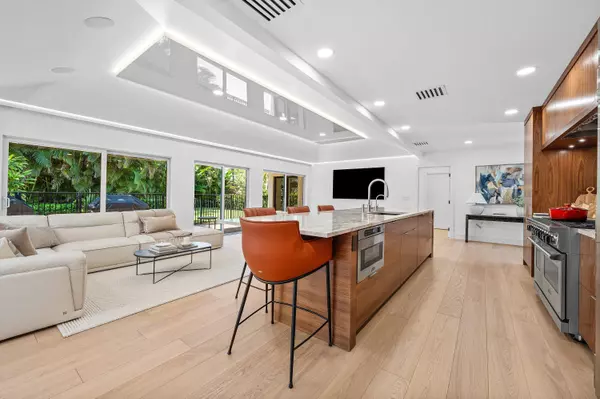 Manalapan, FL 33462,16 Little Pond RD