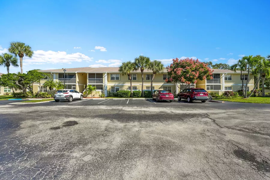 1548 SE Royal Green CIR M108, Port Saint Lucie, FL 34952