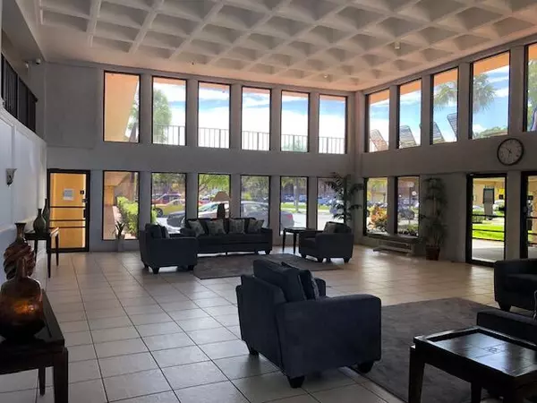 Boca Raton, FL 33428,9273 SW 8th ST 417