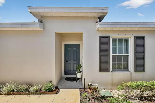 Fort Pierce, FL 34981,806 Persimmon PL