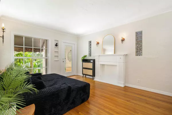 West Palm Beach, FL 33405,341 Nottingham BLVD