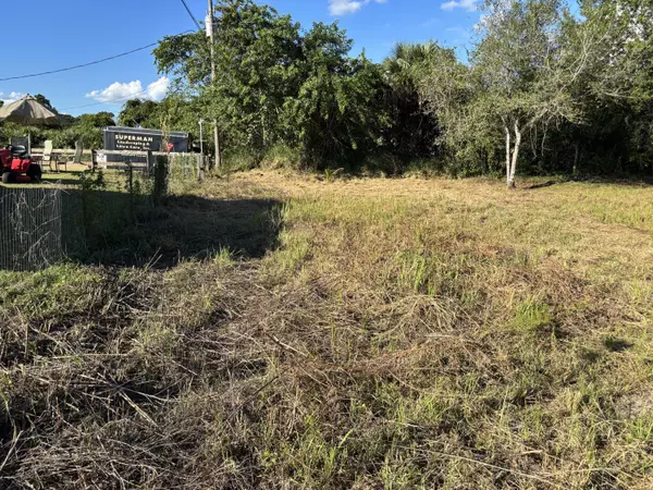 Okeechobee, FL 34972,2897 NW 32nd AVE