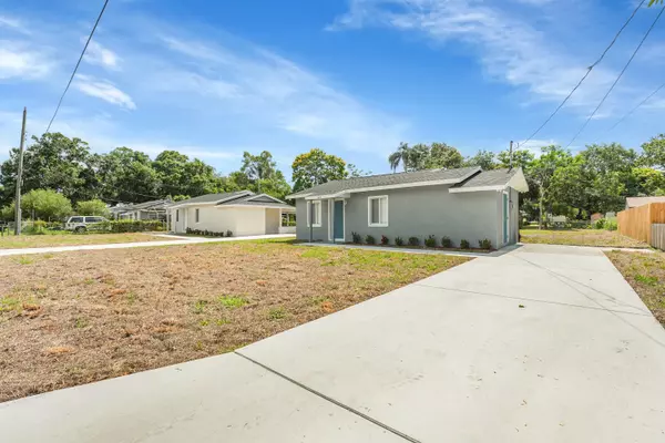 Fort Pierce, FL 34947,304 N 28th ST