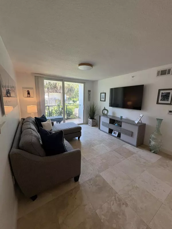 Boynton Beach, FL 33435,1205 Villa LN 1205