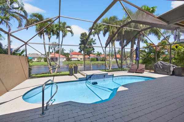 4899 Tropical Garden DR, Boynton Beach, FL 33436
