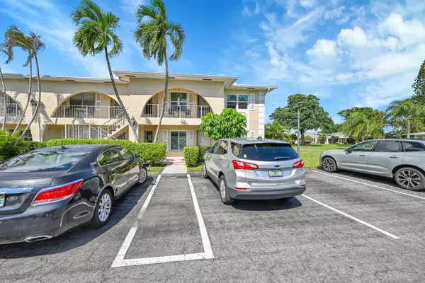 Delray Beach, FL 33484,13791 Flora PL D