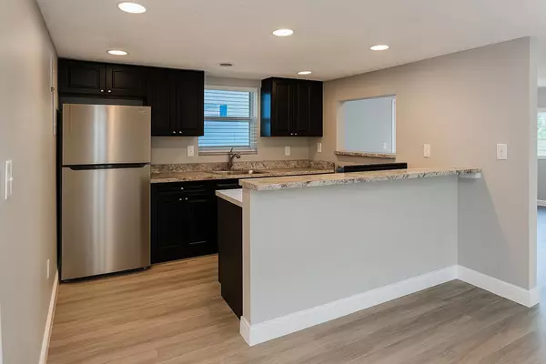 712 SW 81st AVE 7b, North Lauderdale, FL 33068