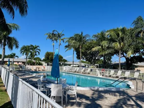 Boynton Beach, FL 33435,350 High Point CT C