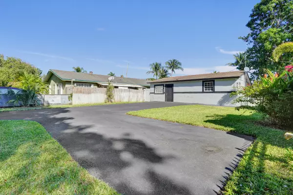 West Palm Beach, FL 33405,5606 Garden AVE