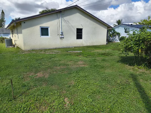 Lake Worth, FL 33461,3694 Brooklyn LN