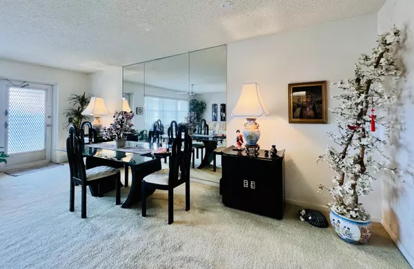 West Palm Beach, FL 33417,79 E Kent