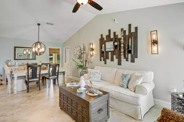 Boynton Beach, FL 33472,9201 Carma DR