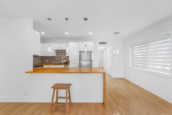 West Palm Beach, FL 33417,116 E Salisbury