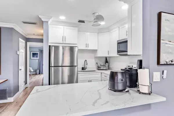 Stuart, FL 34996,2600 SE Ocean BLVD A11