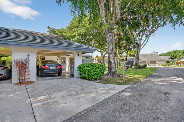 Boynton Beach, FL 33437,10101 Ashwood PL