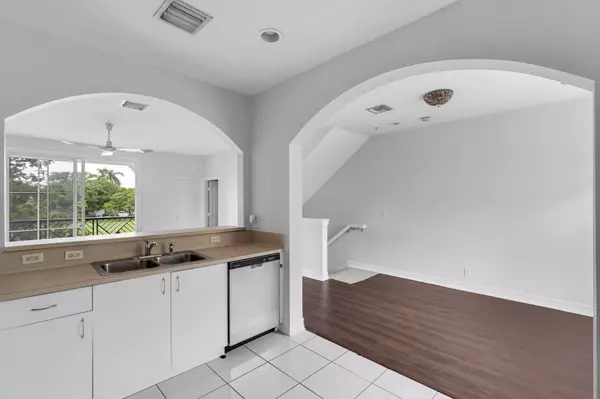 Delray Beach, FL 33444,310 NW 1st ST