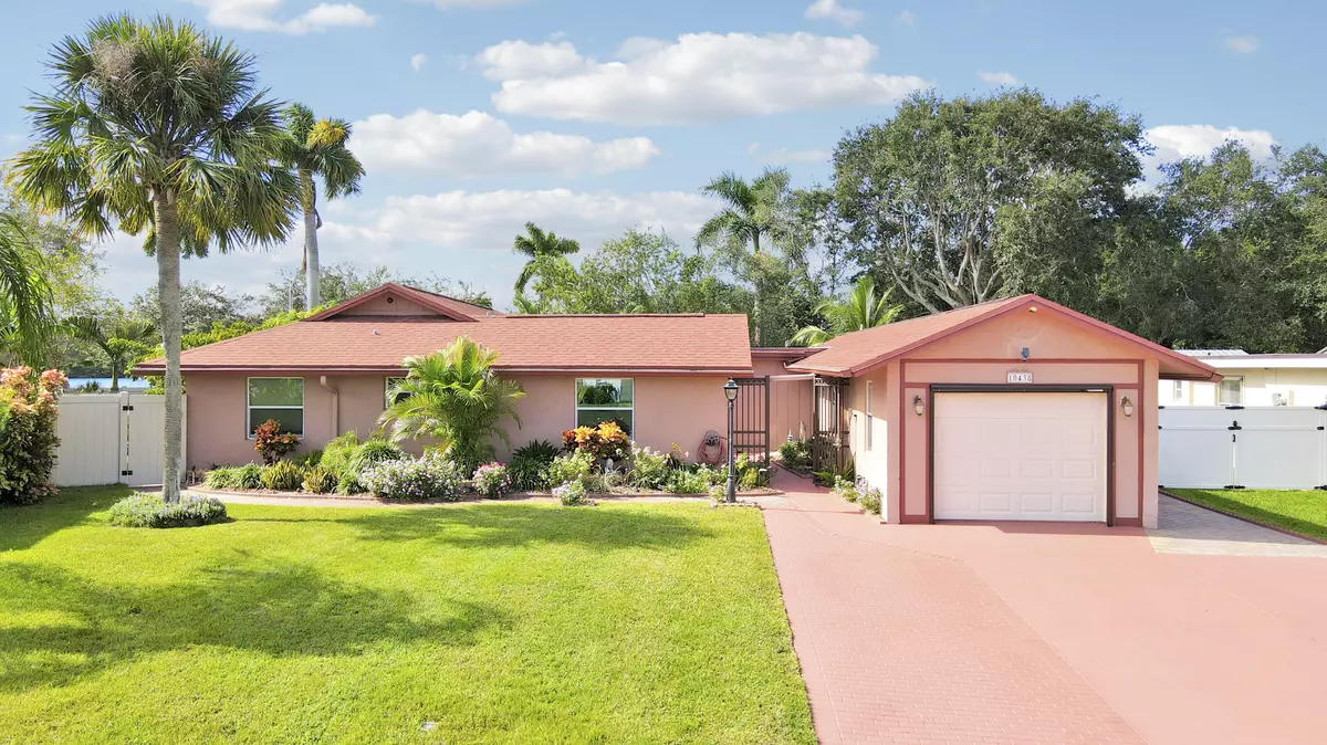 Royal Palm Beach, FL 33411,10438 Pippin LN