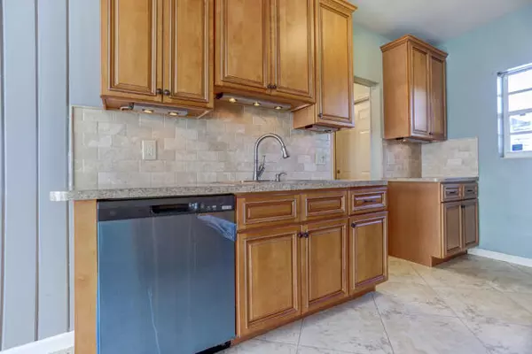 Lake Park, FL 33403,328 E Jasmine DR