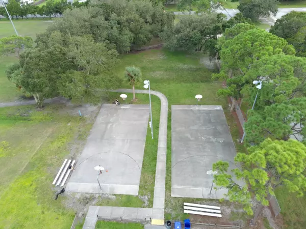 Sebastian, FL 32958,462 Joy Haven DR