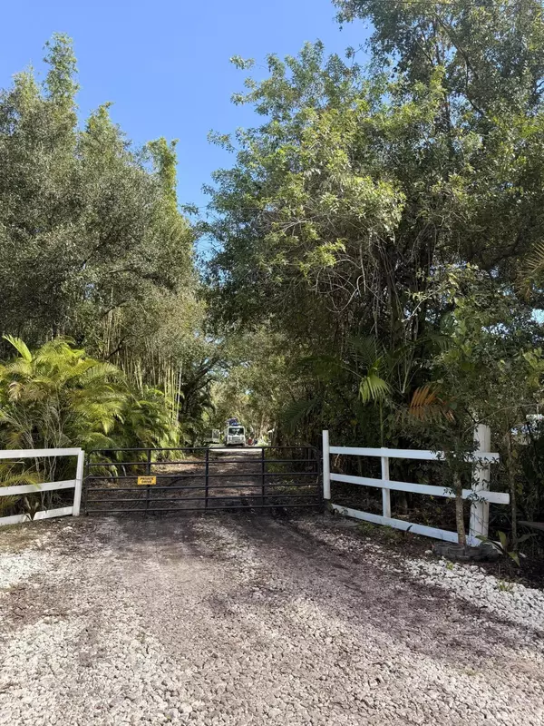 1998 Jaynell ST, Fort Pierce, FL 34945