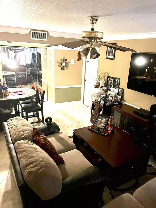 West Palm Beach, FL 33401,600 Executive Center DR 104