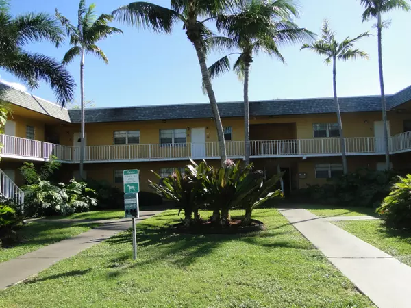 220 Croton AVE 206, Lantana, FL 33462