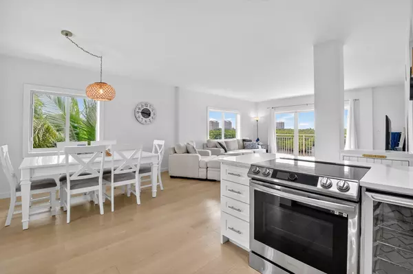 6520 N Ocean BLVD 37, Ocean Ridge, FL 33435