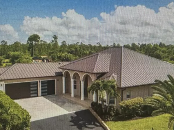 3223 NE 4th AVE, Naples, FL 34120