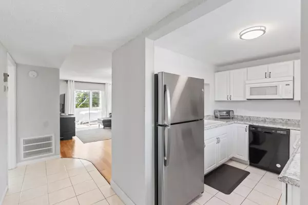 Boynton Beach, FL 33435,2520 NE 1st CT 305