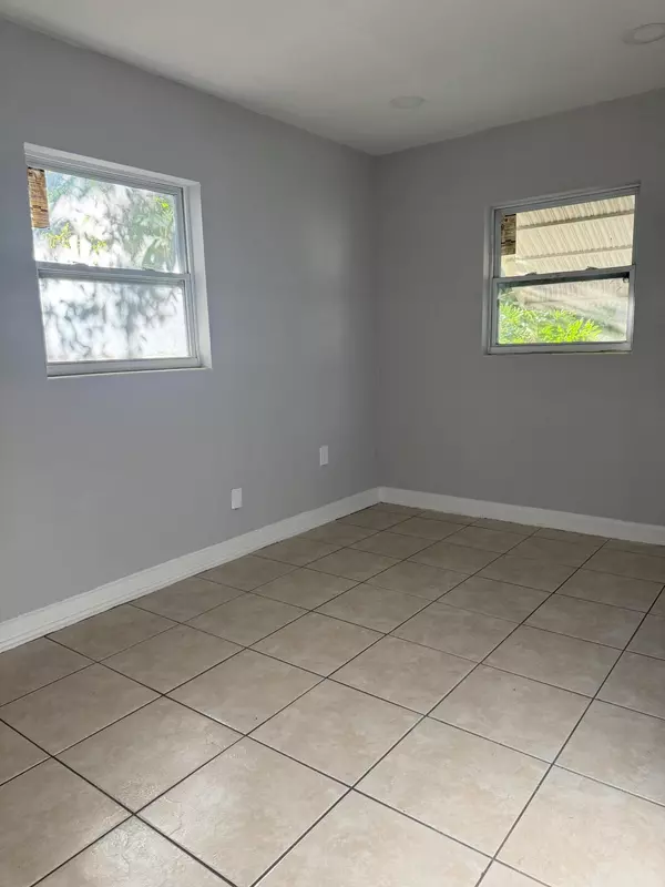 Fort Pierce, FL 34982,1507 Coronado AVE