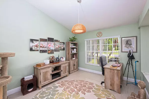 Port Saint Lucie, FL 34984,3362 SE East Snow RD