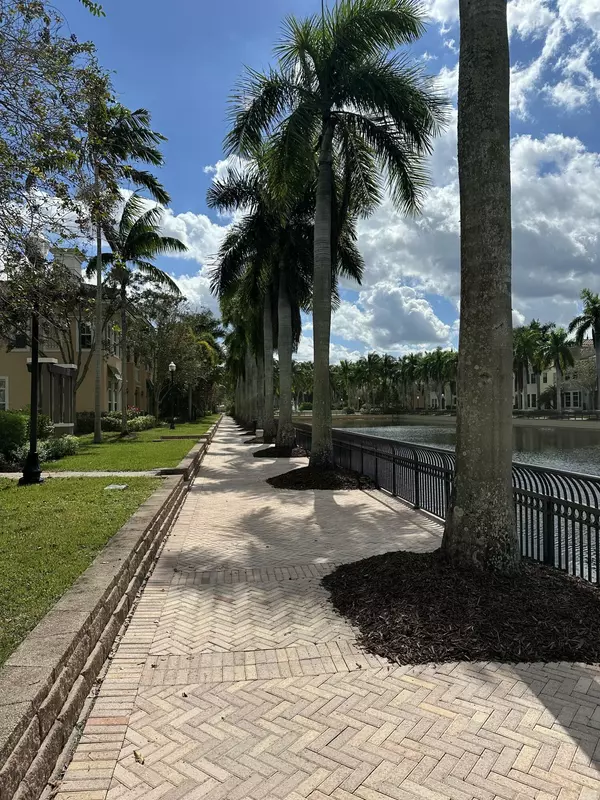 Sunrise, FL 33323,3210 NW 125th WAY 7001