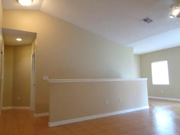 Royal Palm Beach, FL 33411,10300 S Fox Trail RD 810