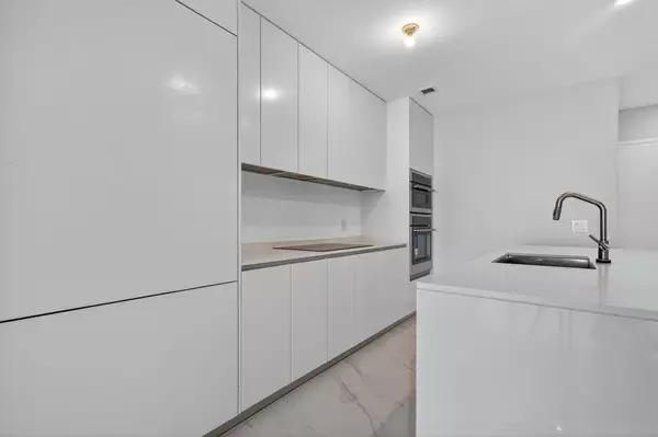 Miami, FL 33137,701 NE 23rd ST 3206